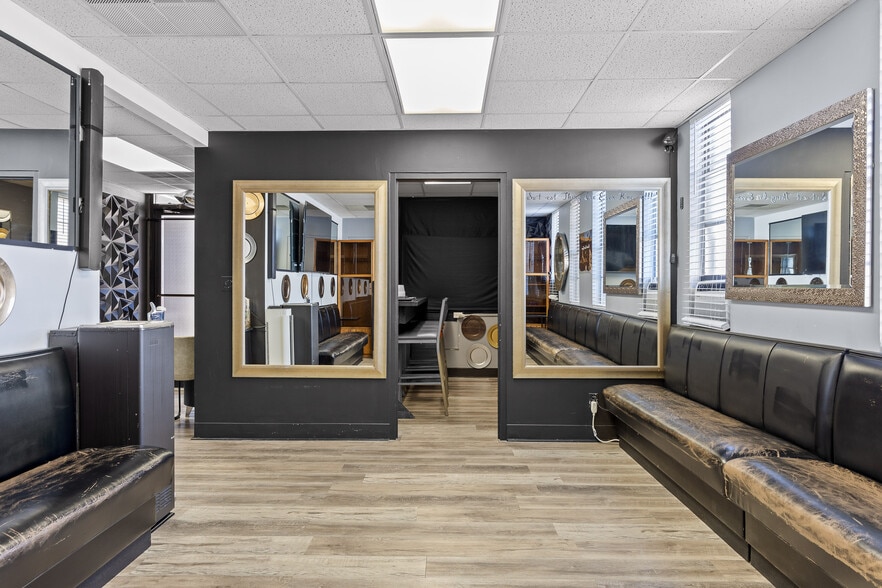 More Photos Of 118 Howard St, Rossville Medical For Sale