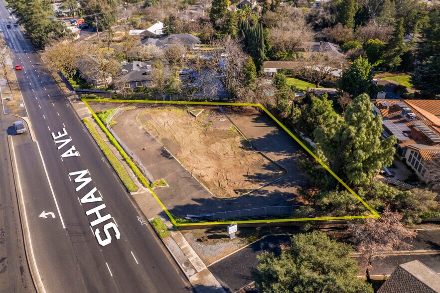 Primary Photo Of 695 W Shaw Ave, Fresno Land For Sale