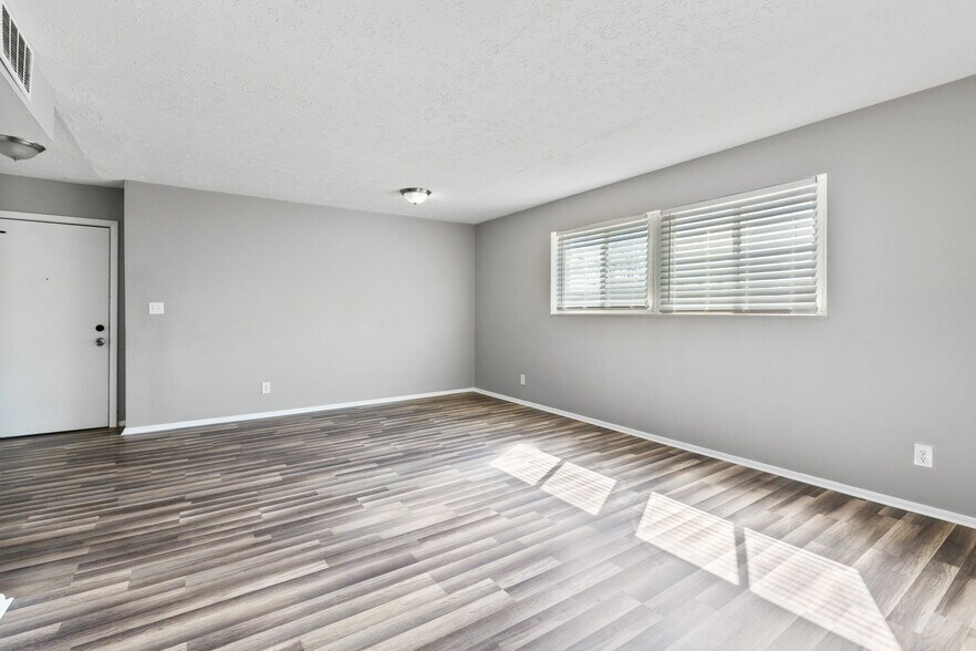 More Photos Of 1309 Fair Ave, Columbus Apartments For Sale