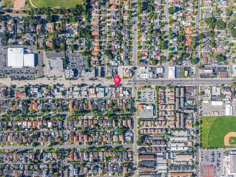 More Photos Of 340-344 E Foothill Blvd, Arcadia Freestanding For Sale