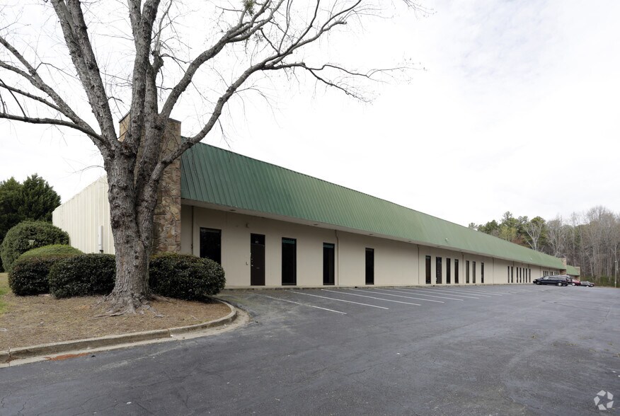 More Photos Of 5360 Snapfinger Woods Dr, Decatur Distribution For Lease