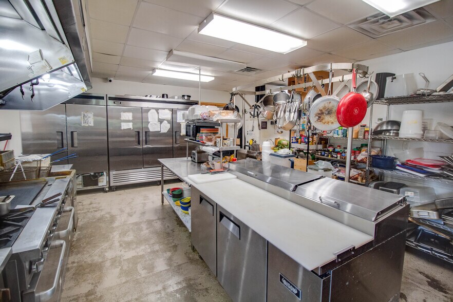 More Photos Of 908 N Main St, Brighton Restaurant For Sale