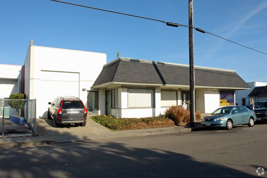 More Photos Of 60 Belvedere St, San Rafael Service For Lease
