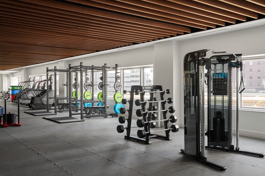 More Photos Of 401 N Ervay St, Dallas Office Residential For Lease