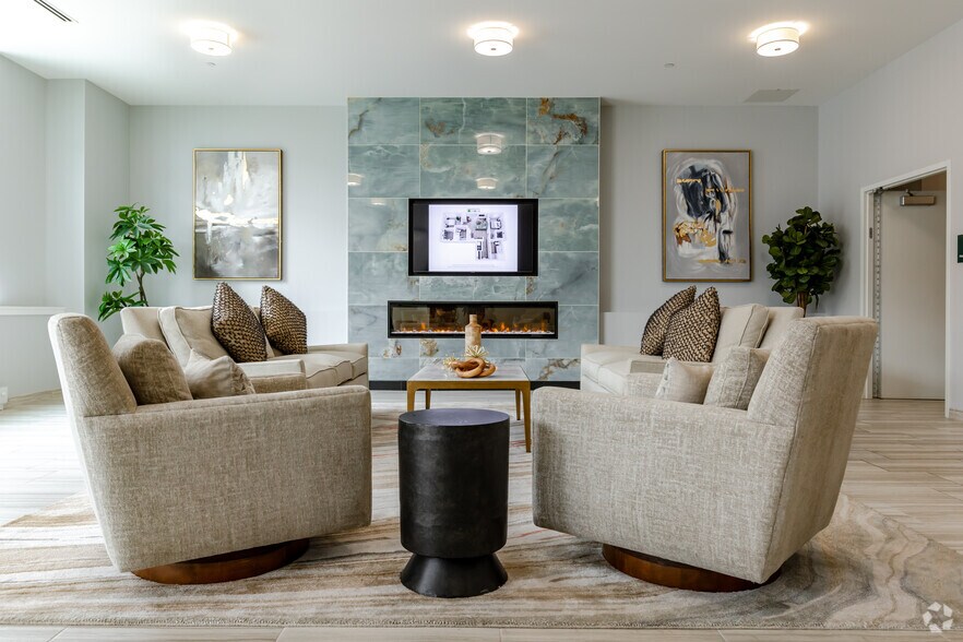 More Photos Of 400 N Main St, Glen Ellyn Apartments For Lease