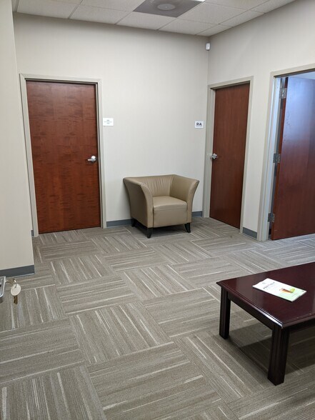 More Photos Of 511 Shepherd St, Winston-Salem Office For Lease