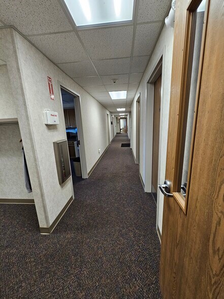More Photos Of 3933 Monitor Rd, Bay City Office For Sale