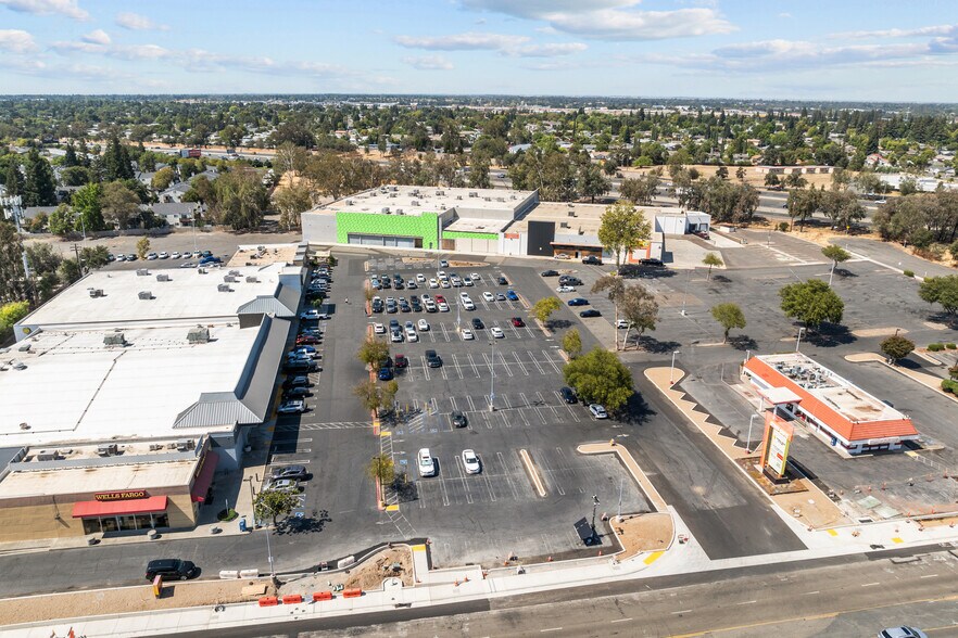 More Photos Of 8501 Auburn Blvd, Citrus Heights Freestanding For Sale