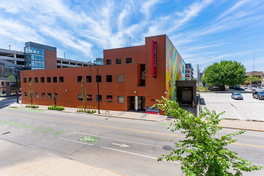 More Photos Of 204 12th St, Des Moines Office For Lease