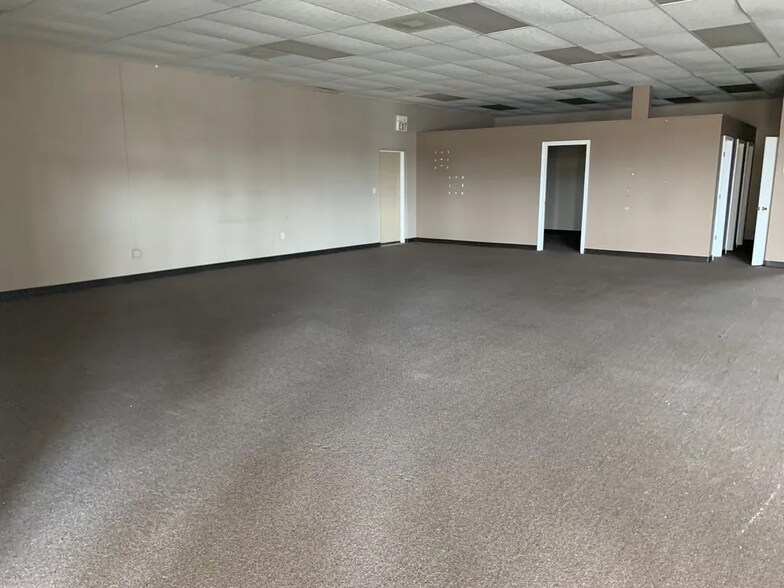 More Photos Of 686-728 Cheney Hwy, Titusville Unknown For Lease