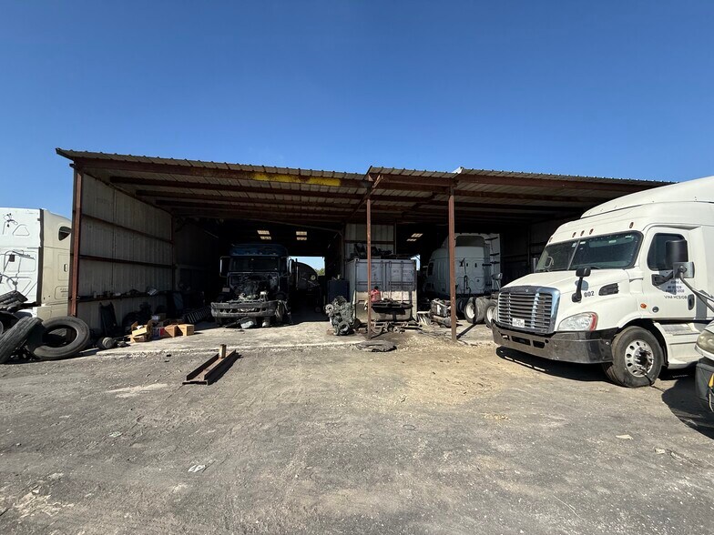 More Photos Of 5210 Fuqua St, Houston Land For Lease