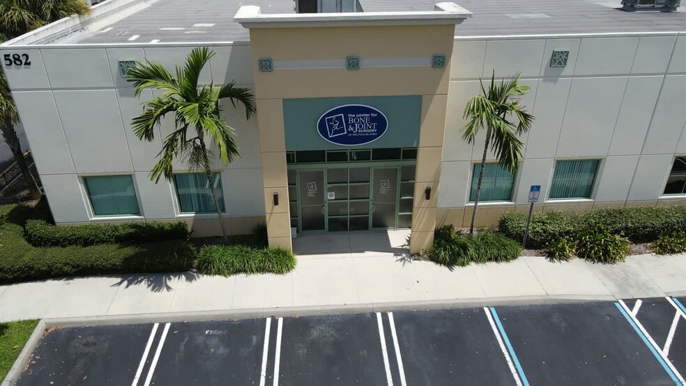 Primary Photo Of 580-584 NW University Blvd, Port Saint Lucie Unknown For Lease