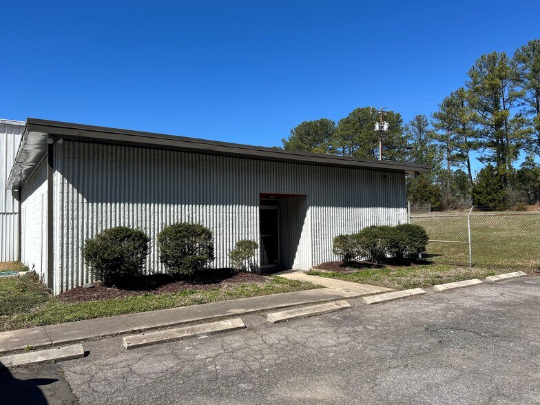 Primary Photo Of 712 Ellis Rd, Durham Warehouse For Sale