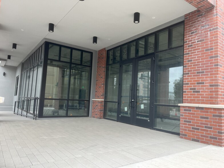 More Photos Of 4310-4515 Hubbard st, Emeryville Apartments For Lease