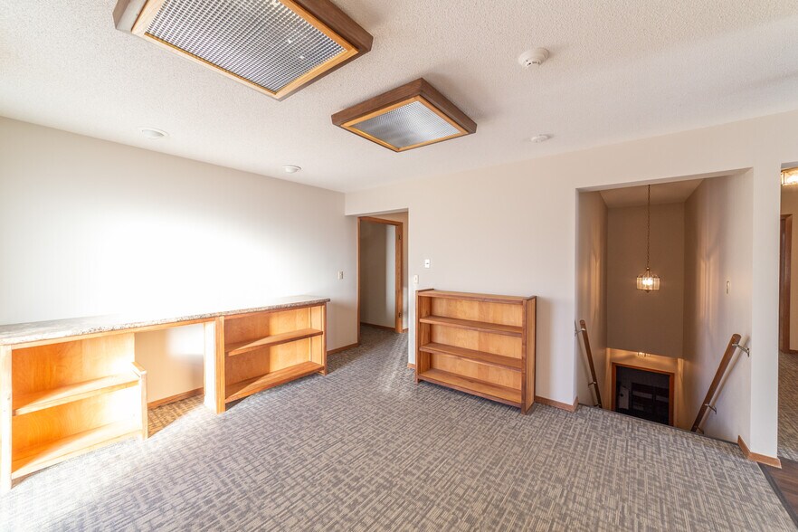 More Photos Of 605 Scott St, Wausau Office For Sale