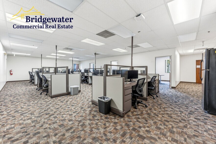 More Photos Of 630 Brooker Creek Blvd, Oldsmar Service For Sale