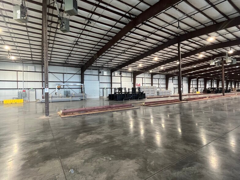 More Photos Of 6556 S Airport Rd, West Jordan Industrial For Lease