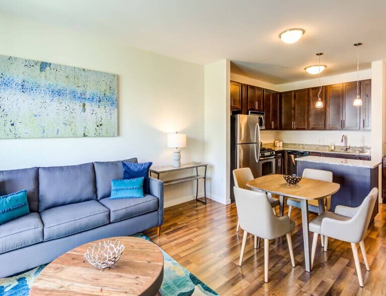More Photos Of 121 Towne St, Stamford Apartments For Lease