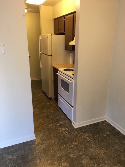 More Photos Of 37 Nippersink Blvd, Fox Lake Apartments For Sale