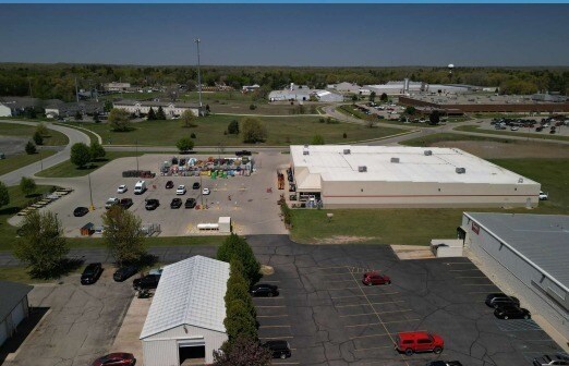 More Photos Of 91 W Pine Lake Dr, Newaygo Freestanding For Sale