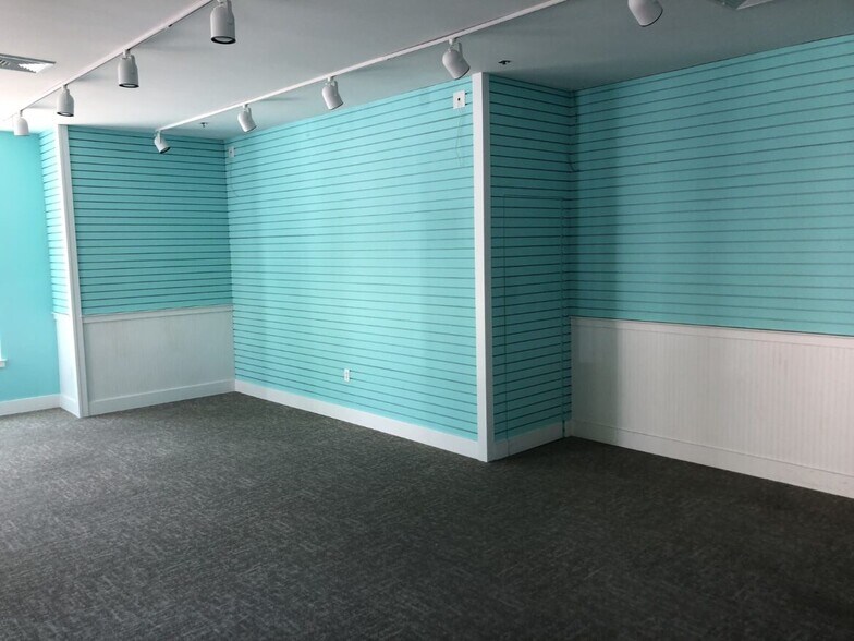 More Photos Of 100-148 Walden Way, Mechanicsburg Storefront Retail Office For Lease