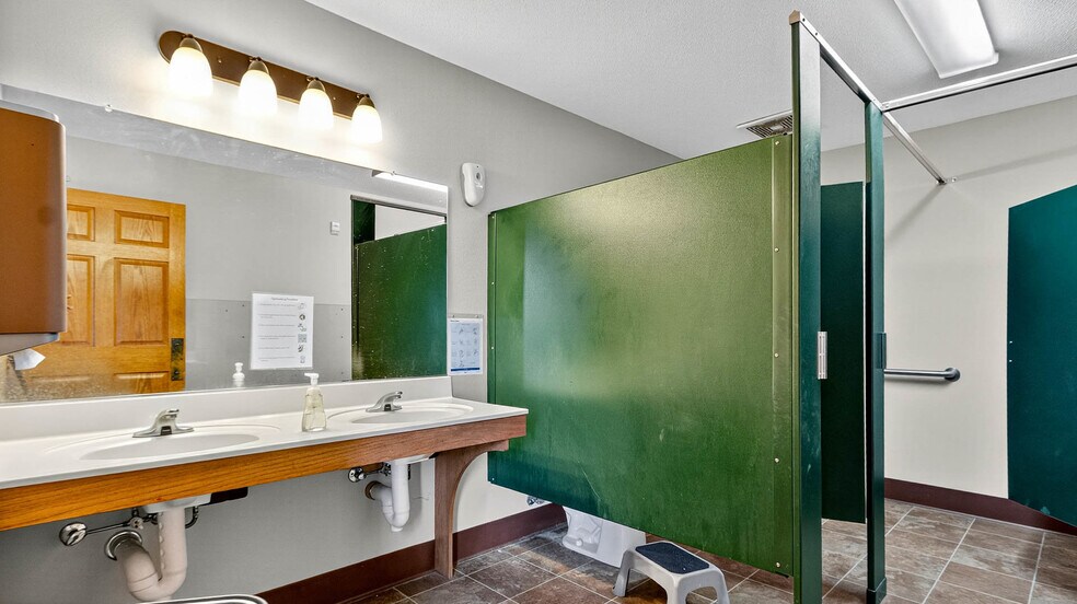 More Photos Of 1612 Truax Blvd, Eau Claire Daycare Center For Sale