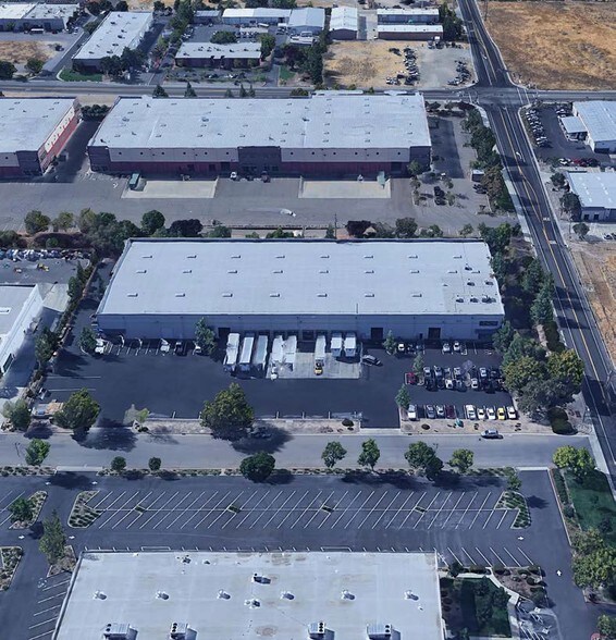 More Photos Of 1221 Tara Ct, Rocklin Warehouse For Lease