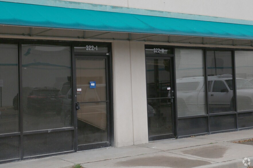 More Photos Of 332 Norfolk St, Aurora Warehouse For Sale