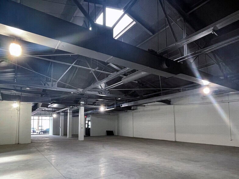 More Photos Of 211 26th St, Pittsburgh Light Manufacturing For Lease