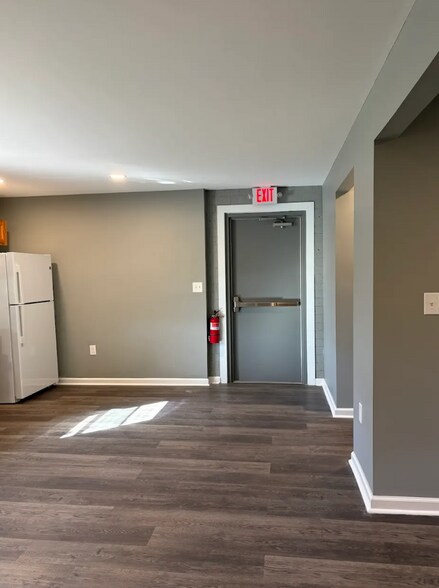More Photos Of 1451 Mount Ulla Hwy, Mooresville Office For Sale