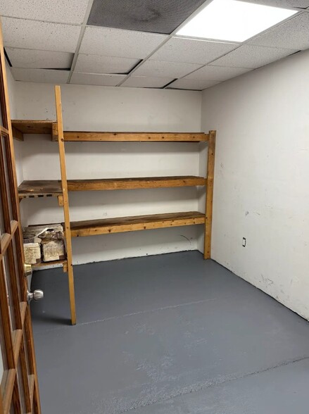 More Photos Of 750 NW 107th St, Miami Warehouse For Lease