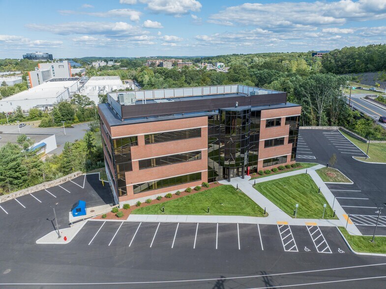 More Photos Of 11 Pleasant Street Connector, Framingham Medical For Lease