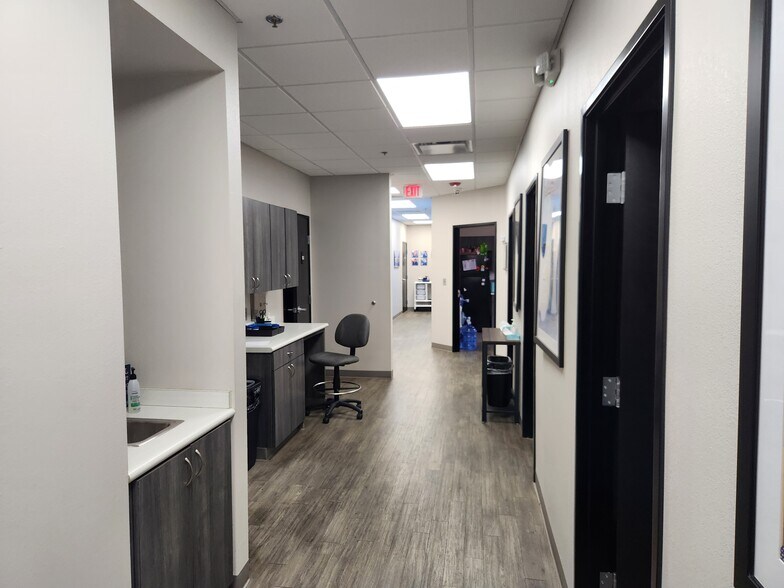 More Photos Of 2895 Lewis Ln, Paris Medical For Sale