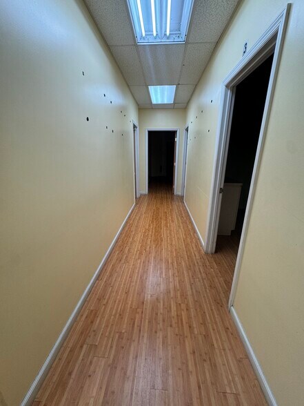 More Photos Of 634 Anderson Ave, Cliffside Park Office For Lease