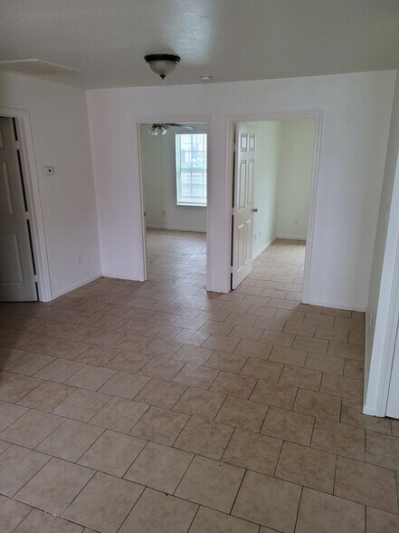 More Photos Of 4505 18th St, Bacliff Apartments For Sale