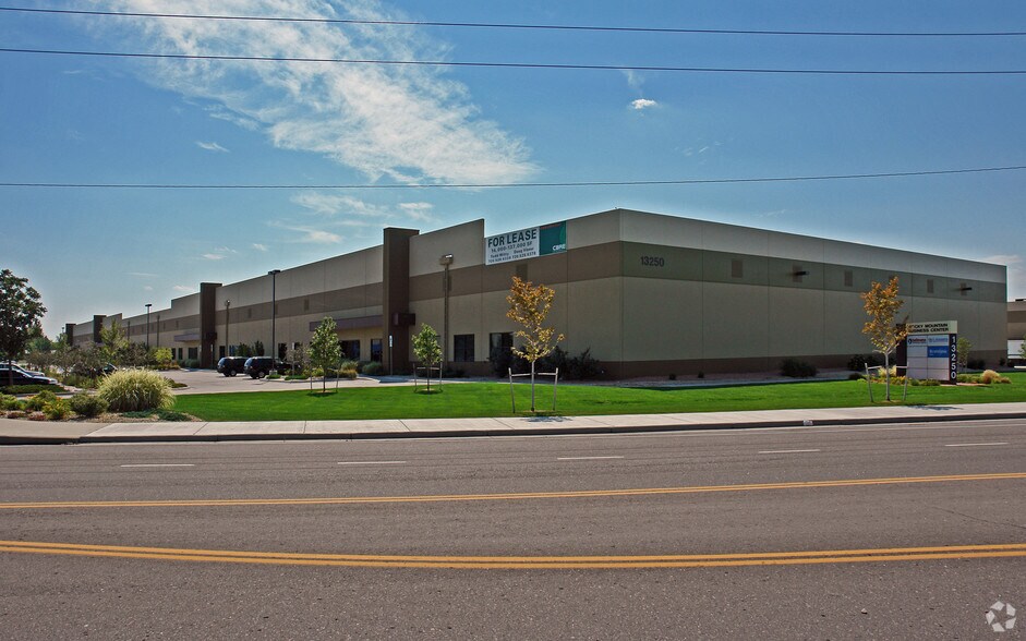 More Photos Of 13250 E Smith Rd, Aurora Warehouse For Lease