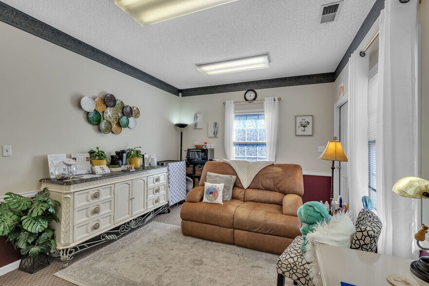 More Photos Of 1554 Union Rd, Gastonia Office For Lease