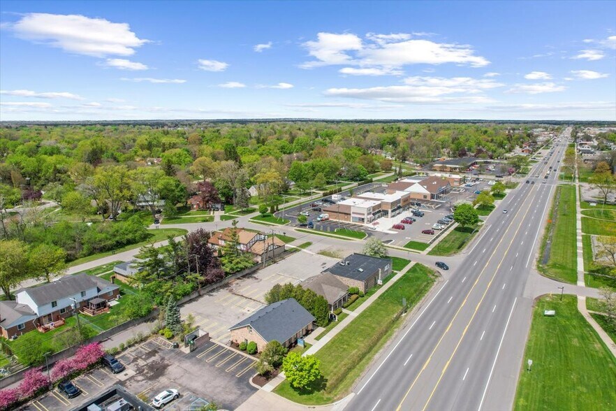 More Photos Of 27445 Southfield Rd, Southfield Medical For Sale