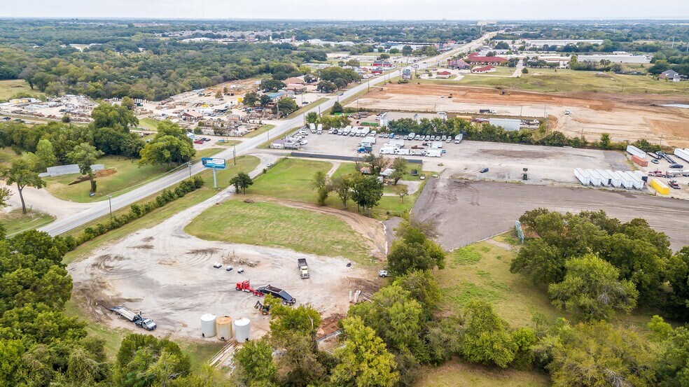 More Photos Of 8010 Rendon Bloodworth Rd, Mansfield Land For Lease