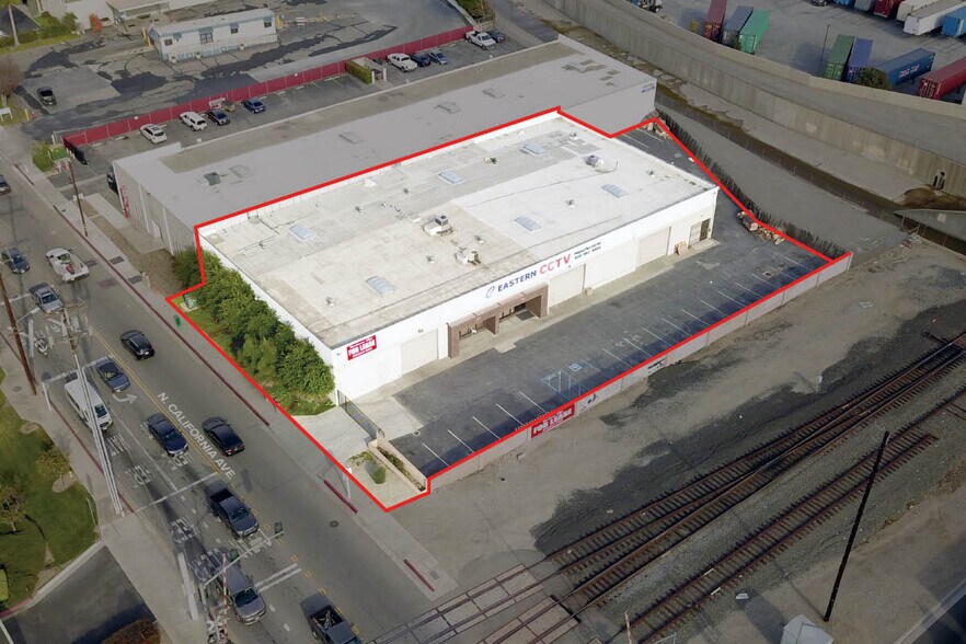 Primary Photo Of 110-122 N California Ave, City of Industry Warehouse For Lease