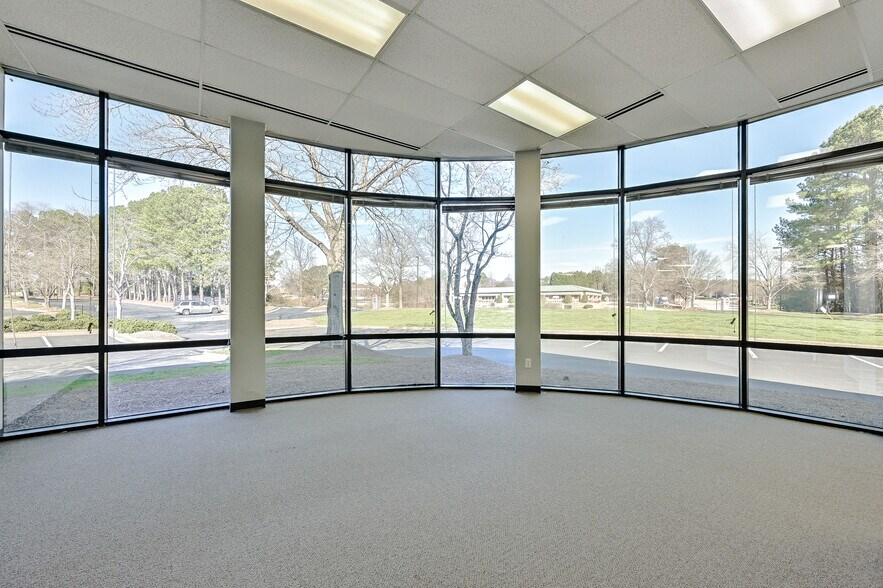 More Photos Of 3100 Breckinridge Blvd, Duluth Unknown For Lease