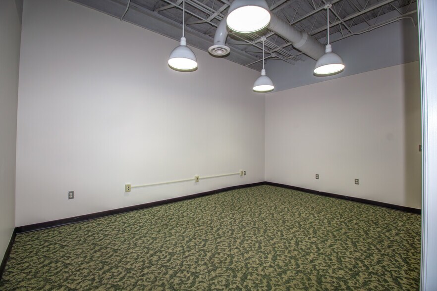 More Photos Of 50 Clay St, Morgantown Office Residential For Lease