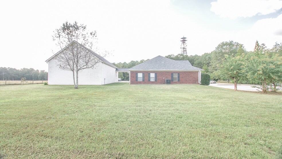 More Photos Of 3175 Highway 81 W, Hampton Storefront Retail Office For Sale