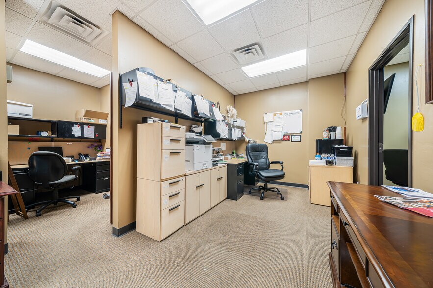 More Photos Of 3177 French Rd, De Pere Freestanding For Sale