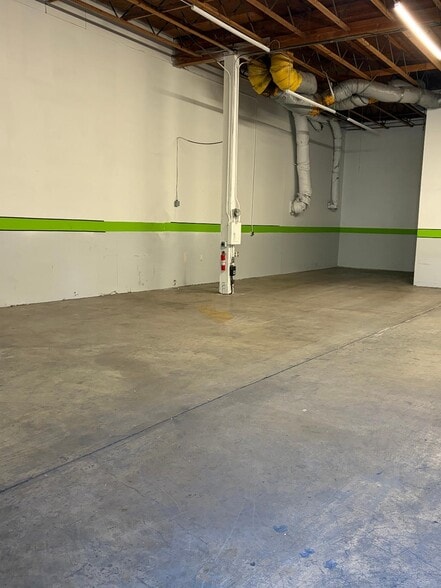 More Photos Of 495 Madera Ave, San Jose Service For Lease