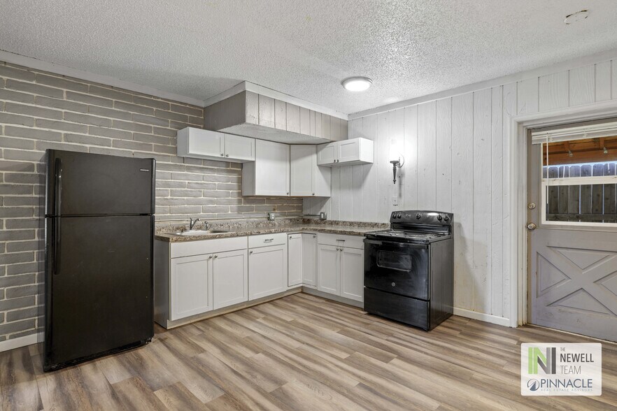 More Photos Of 10210-10230 W 26th Ave, Lakewood Apartments For Sale