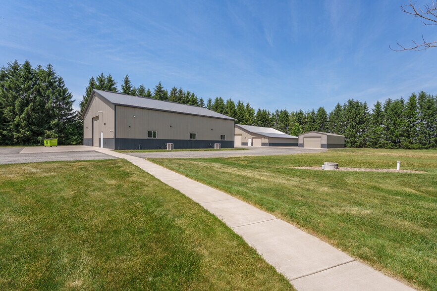 More Photos Of 22946 100th Ave, Cadott Manufacturing For Sale