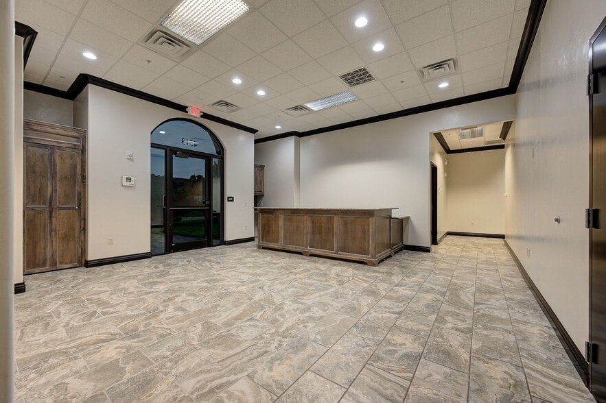 More Photos Of 4509-4513 Memorial Cir, Oklahoma City Office For Sale