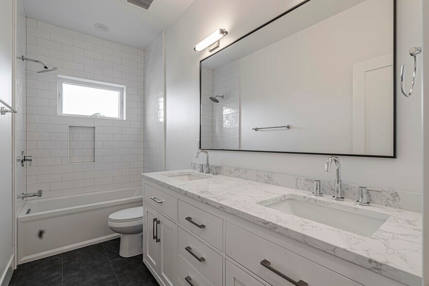 More Photos Of 1460 Kentfield Ave, Redwood City Multifamily For Sale