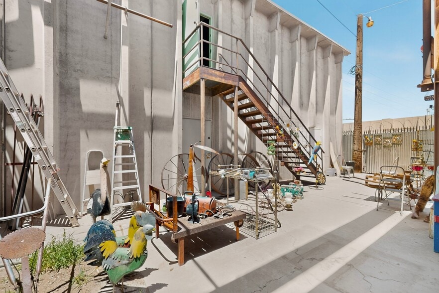 More Photos Of 2906 4th St NW, Albuquerque Warehouse For Sale